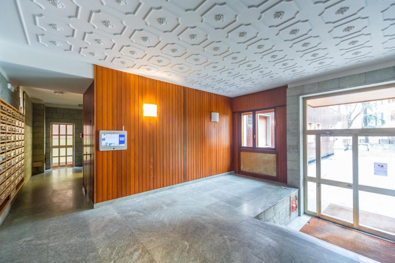 Appartamento Cozy Apt - Corso Vercelli & Conciliazione M1 *